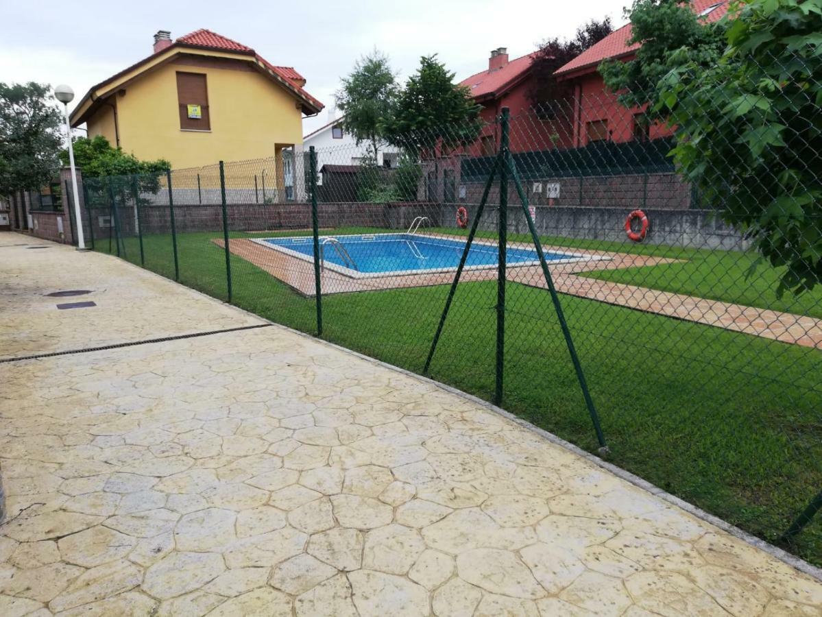 Chalet Playa Del Sable Hinojedo Exterior photo